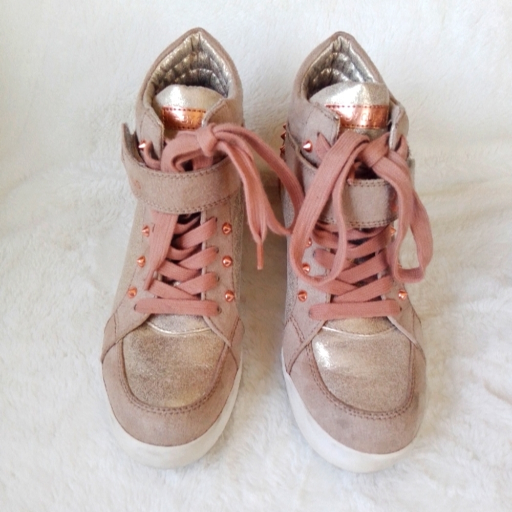 G by Guess Women's Pop Star wedge high top sneakers size 8 M